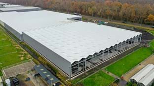 Business space with sandwichroof - 4.760 m²