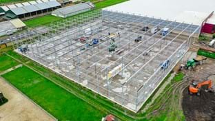 Business space with sandwichroof - 4.760 m²