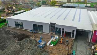 Business space with sandwichroof - 4.760 m²