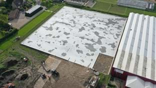 Business space with sandwichroof - 4.760 m²
