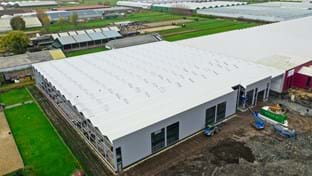 Business space with sandwichroof - 4.760 m²