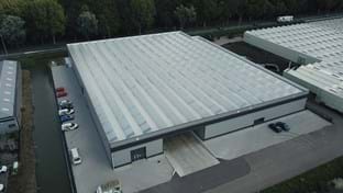 Business space with sandwichroof 7.022 m²